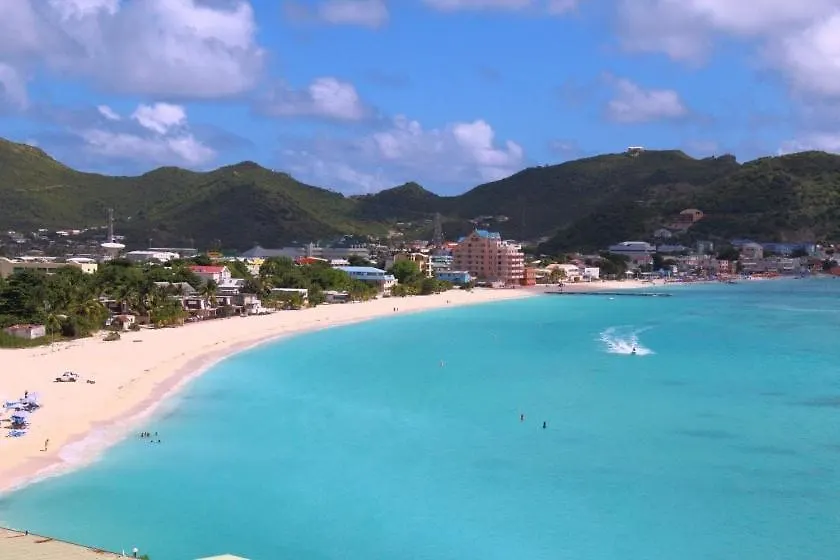 3Br 2Bths-Enjoy 2 Sides Of Sint Maarten Oyster Pond
